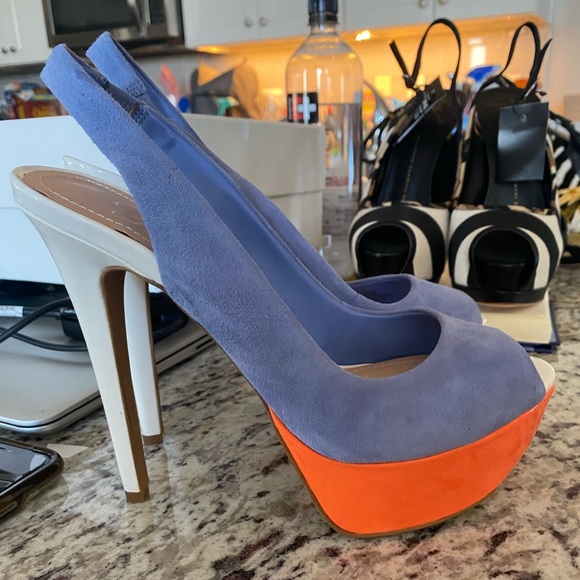 Jessica Simpson Pumps - Picture 1 of 5